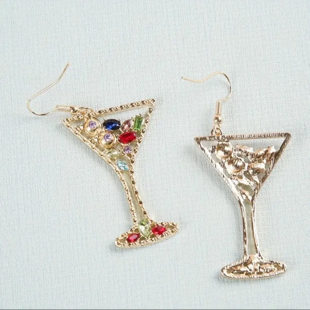Champagne Glass Design Earrings - Picture 3 of 4